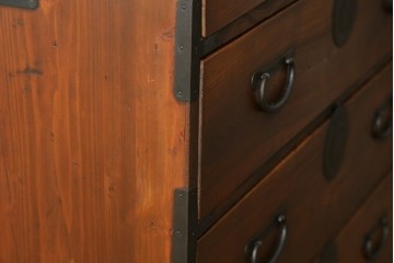 和製アンティーク　前面欅(ケヤキ)材　珍しい五丁引きの仙台箪笥　(R-076630)