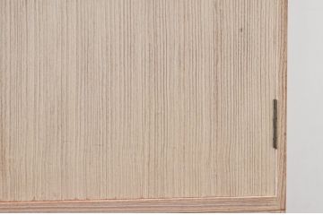 中古　伝統工芸士　中沢和夫作　意匠を凝らした金具が目を引く引き出し1杯付き加茂総桐箪笥ワードローブ(並厚、四方丸、総桐たんす、衣装箪笥、洋服タンス、収納棚、戸棚、バラ売り可能)(R-076638)