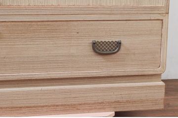 中古　伝統工芸士　中沢和夫作　意匠を凝らした金具が目を引く引き出し1杯付き加茂総桐箪笥ワードローブ(並厚、四方丸、総桐たんす、衣装箪笥、洋服タンス、収納棚、戸棚、バラ売り可能)(R-076638)