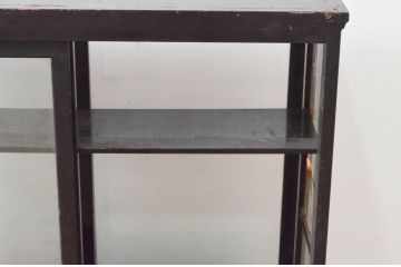 和製アンティーク　両面引き戸　タバコ屋　昔懐かしい雰囲気漂うガラスケース(たばこ、煙草、Gケース、ショーケース、飾り棚、陳列棚、店舗什器)(R-076641)