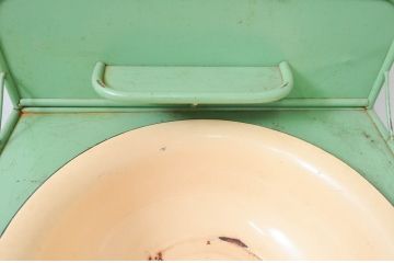 和製アンティーク　グリーンカラーがアクセントになるホーロー洗面器の洗面スタンド(琺瑯、手洗いスタンド、ウォッシュスタンド、ケビント、洗面台)(R-076643)