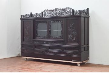 和製ビンテージ　未使用　展示品　黒檀(黒タン、コクタン、唐木)材　艶のある落ち着いた木の色味と重厚な佇まいが魅力的なサイドボード(収納棚、戸棚、飾り棚、サイドキャビネット、ヴィンテージ)(R-076644)