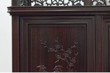 和製ビンテージ　未使用　展示品　黒檀(黒タン、コクタン、唐木)材　艶のある落ち着いた木の色味と重厚な佇まいが魅力的なサイドボード(収納棚、戸棚、飾り棚、サイドキャビネット、ヴィンテージ)(R-076644)