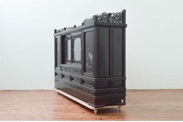 和製ビンテージ　未使用　展示品　黒檀(黒タン、コクタン、唐木)材　艶のある落ち着いた木の色味と重厚な佇まいが魅力的なサイドボード(収納棚、戸棚、飾り棚、サイドキャビネット、ヴィンテージ)(R-076644)