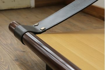 中古　大塚家具購入　モリシゲ(MORISHIGE/森繁)　ユニークなデザインが空間のアクセントになる2人掛けソファ(二人掛け、2P)(R-076655)