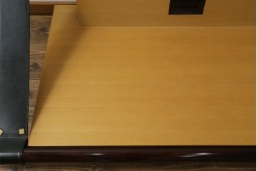 中古　大塚家具購入　モリシゲ(MORISHIGE/森繁)　ユニークなデザインが空間のアクセントになる2人掛けソファ(二人掛け、2P)(R-076655)