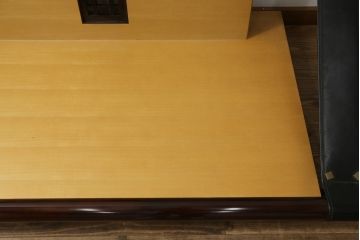 中古　大塚家具購入　モリシゲ(MORISHIGE/森繁)　ユニークなデザインが空間のアクセントになる2人掛けソファ(二人掛け、2P)(R-076655)