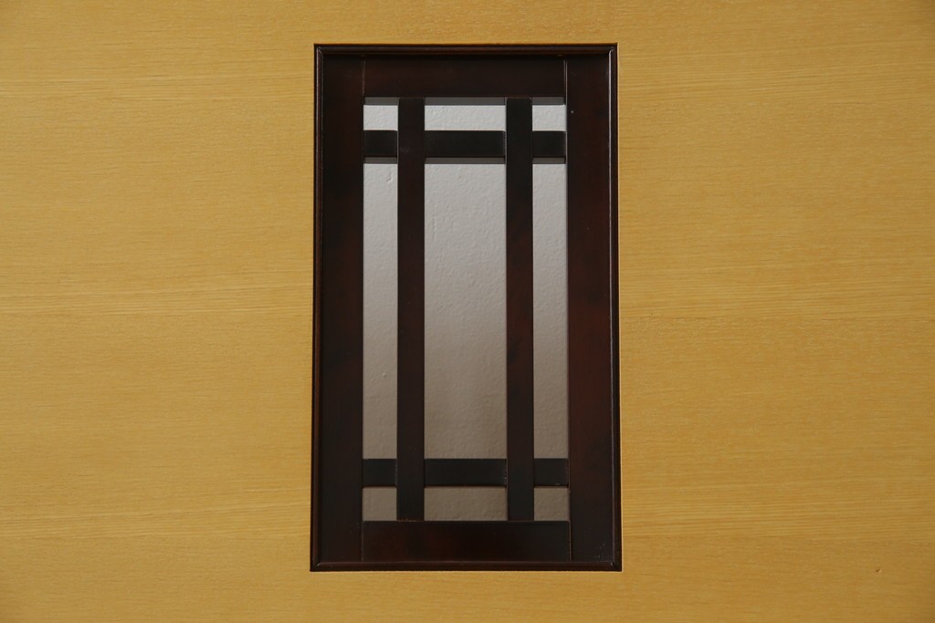 中古　大塚家具購入　モリシゲ(MORISHIGE/森繁)　ユニークなデザインが空間のアクセントになる2人掛けソファ　(R-076655)