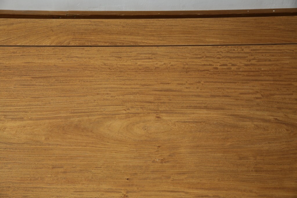 中古　伝統工芸品　大阪唐木指物　中澤唐木　尾崎作　花梨(カリン)材　和モダンな空間づくりにおすすめの座卓　(R-076657)