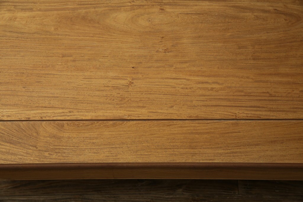 中古　伝統工芸品　大阪唐木指物　中澤唐木　尾崎作　花梨(カリン)材　和モダンな空間づくりにおすすめの座卓　(R-076657)