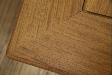 中古　伝統工芸品　大阪唐木指物　中澤唐木　尾崎作　花梨(カリン)材　和モダンな空間づくりにおすすめの座卓　(R-076657)