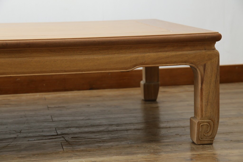 中古　伝統工芸品　大阪唐木指物　中澤唐木　尾崎作　花梨(カリン)材　和モダンな空間づくりにおすすめの座卓　(R-076657)