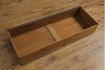 イギリスアンティーク　マホガニー材　品のある佇まいが魅力的なドレッシングチェスト(ドレッサー、化粧台、鏡台、ミラー、英国)(R-076660)