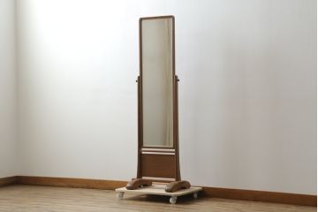 中古　美品　タモ材　落ち着きのある佇まいが魅力的な姿見(スタンドミラー、鏡)(R-076661)