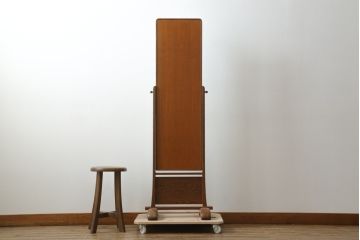 中古　美品　タモ材　落ち着きのある佇まいが魅力的な姿見(スタンドミラー、鏡)(R-076661)