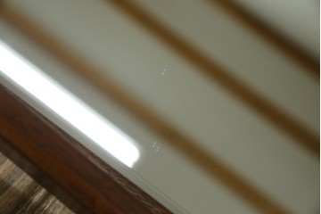 中古　美品　タモ材　落ち着きのある佇まいが魅力的な姿見　(R-076661)