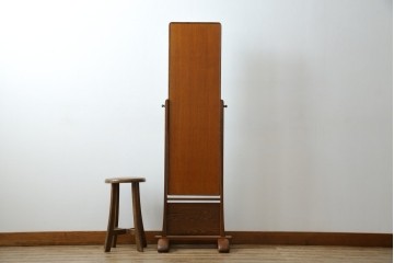 中古　美品　タモ材　落ち着きのある佇まいが魅力的な姿見　(R-076661)