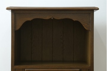 中古　神戸洋家具　オーク材　彫刻入り　落ち着いた色味が魅力的な電話台　(R-076663)