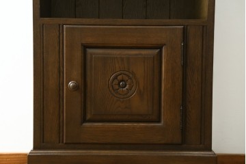 中古　神戸洋家具　オーク材　彫刻入り　落ち着いた色味が魅力的な電話台　(R-076663)