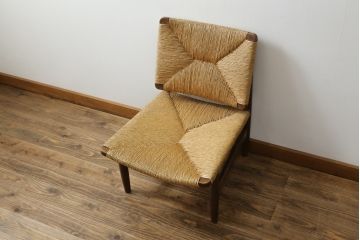 ジャンク品　和製ビンテージ　松本民芸家具　ナラ材　アジアンテイストのお部屋におすすめなラッシチェア(低椅子、ラウンジチェア、ダイニングチェア、椅子、イス、ヴィンテージ)(R-076664)