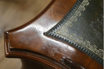 中古　イギリス　メートランドスミス(MAITLAND SMITH)　品のある佇まいが魅力的なスライド天板付きコンソールテーブル(デスク、花台、飾り台、電話台、英国)(R-076667)