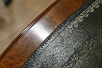 中古　イギリス　メートランドスミス(MAITLAND SMITH)　品のある佇まいが魅力的なスライド天板付きコンソールテーブル(デスク、花台、飾り台、電話台、英国)(R-076667)