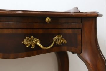 中古　イギリス　メートランドスミス(MAITLAND SMITH)　品のある佇まいが魅力的なスライド天板付きコンソールテーブル(デスク、花台、飾り台、電話台、英国)(R-076667)