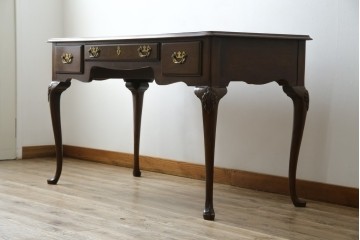 中古　美品　DREXEL HERITAGE(ドレクセルヘリテイジ)　クラシカルな雰囲気漂う猫脚デスク　(R-076668)