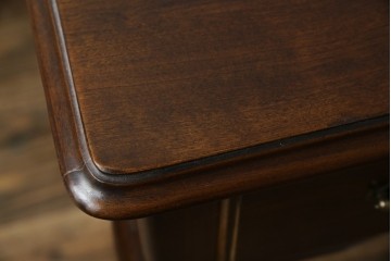 中古　美品　DREXEL HERITAGE(ドレクセルヘリテイジ)　クラシカルな雰囲気漂う猫脚デスク　(R-076668)