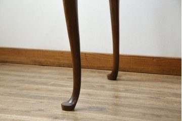 中古　美品　DREXEL HERITAGE(ドレクセルヘリテイジ)　クラシカルな雰囲気漂う猫脚デスク　(R-076668)