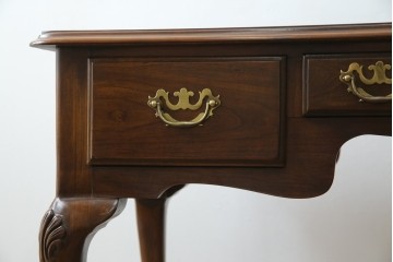 中古　美品　DREXEL HERITAGE(ドレクセルヘリテイジ)　クラシカルな雰囲気漂う猫脚デスク　(R-076668)