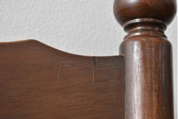 和製ヴィンテージ　飛騨産業　キツツキマーク　カントリースタイルの空間作りにおすすめのダイニングチェア4脚セット　(R-076689)