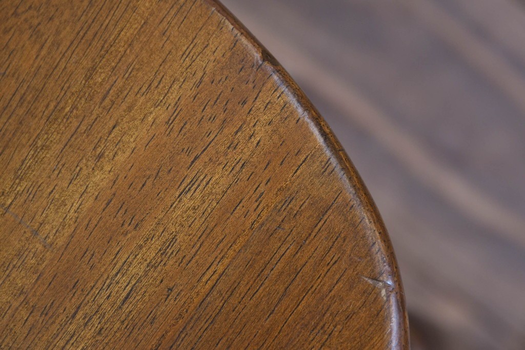 和製ヴィンテージ　飛騨産業　キツツキマーク　カントリースタイルの空間作りにおすすめのダイニングチェア4脚セット　(R-076689)