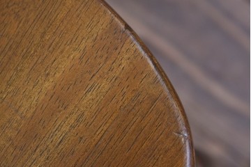 和製ヴィンテージ　飛騨産業　キツツキマーク　カントリースタイルの空間作りにおすすめのダイニングチェア4脚セット　(R-076689)