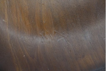 和製ヴィンテージ　飛騨産業　キツツキマーク　カントリースタイルの空間作りにおすすめのダイニングチェア4脚セット　(R-076689)