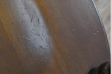 和製ヴィンテージ　飛騨産業　キツツキマーク　カントリースタイルの空間作りにおすすめのダイニングチェア4脚セット　(R-076689)