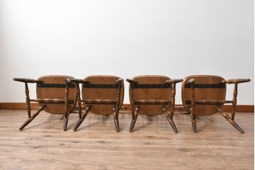 和製ヴィンテージ　飛騨産業　キツツキマーク　カントリースタイルの空間作りにおすすめのダイニングチェア4脚セット　(R-076689)