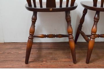 和製ビンテージ　飛騨産業　キツツキマーク　カントリースタイルのお部屋作りにおすすめのダイニングチェア4脚セット(板座チェア、椅子、イス、ウインザーチェア、ウィンザーチェア、ヴィンテージ)(R-076689)