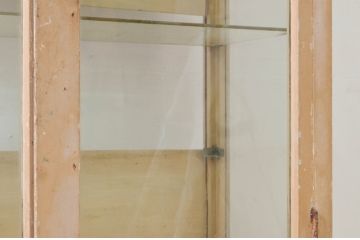 和製アンティーク　希少!!　脚先が鉄製の珍しいケビントガラスケース(ショーケース、飾り棚、陳列棚、収納棚、戸棚、デンタルケース、デンタルキャビネット)(R-076699)