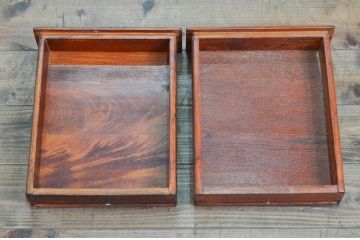 中古　未使用展示品　民芸家具　楡(ニレ)材　2way　ぬくもり感じる鮮やかな木色が素敵な収納付き囲炉裏テーブル(関西火鉢、長火鉢、木製火鉢、2人掛け、4人掛け、ダイニングテーブル、食卓、座卓、ローテーブル、センターテーブル、リビングテーブル)(R-076703)