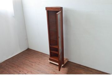 アメリカビンテージ　美品　DREXEL HERITAGE(ドレクセルヘリテイジ)　杢目の美しい上品でシンプルなコーナーキャビネット(飾り棚、収納棚、戸棚、ヴィンテージ)(R-076712)