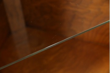 アメリカビンテージ　美品　DREXEL HERITAGE(ドレクセルヘリテイジ)　杢目の美しい上品でシンプルなコーナーキャビネット(飾り棚、収納棚、戸棚、ヴィンテージ)(R-076712)