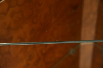 アメリカビンテージ　美品　DREXEL HERITAGE(ドレクセルヘリテイジ)　杢目の美しい上品でシンプルなコーナーキャビネット(飾り棚、収納棚、戸棚、ヴィンテージ)(R-076712)