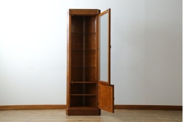 アメリカビンテージ　美品　DREXEL HERITAGE(ドレクセルヘリテイジ)　杢目の美しい上品でシンプルなコーナーキャビネット(飾り棚、収納棚、戸棚、ヴィンテージ)(R-076712)