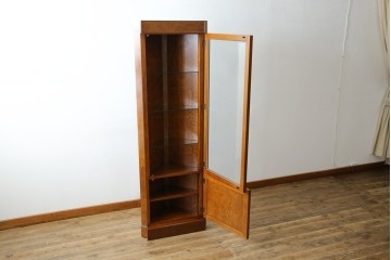 アメリカビンテージ　美品　DREXEL HERITAGE(ドレクセルヘリテイジ)　杢目の美しい上品でシンプルなコーナーキャビネット(飾り棚、収納棚、戸棚、ヴィンテージ)(R-076712)