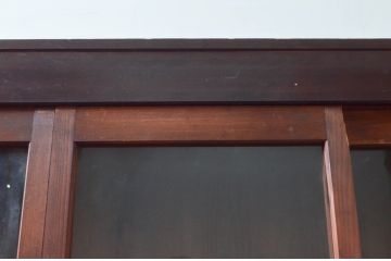 和製アンティーク　ゆらゆらガラス　レトロ感漂う四枚引き戸の重厚なサイドボード(収納棚、和風サイドキャビネット、食器棚、飾り棚、戸棚)(R-076715)