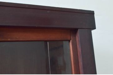和製アンティーク　ゆらゆらガラス　レトロ感漂う四枚引き戸の重厚なサイドボード(収納棚、和風サイドキャビネット、食器棚、飾り棚、戸棚)(R-076715)