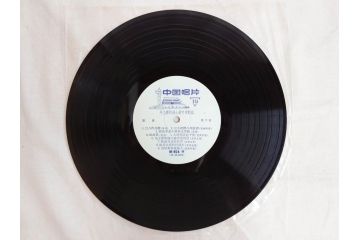 1960年代　中国唱片　黄河大合唱　東海女民兵　節日的舞曲など　レコード11枚セット(中国音楽)(R-076722)
