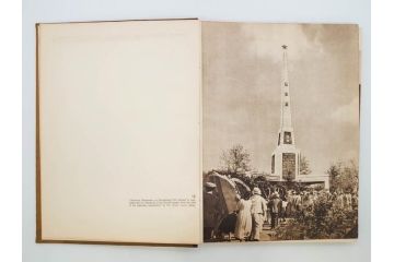 稀少　DEMOCRATIC PEOPLE'S REPUBLIC OF KOREA　1958　北朝鮮　歴史写真集(英字、英語、朝鮮民主主義人民共和国、写真帳、古本)(R-076724)