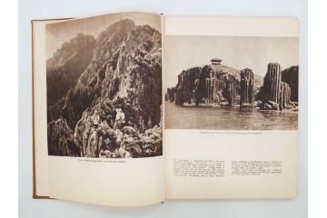 稀少　DEMOCRATIC PEOPLE'S REPUBLIC OF KOREA　1958　北朝鮮　歴史写真集(英字、英語、朝鮮民主主義人民共和国、写真帳、古本)(R-076724)